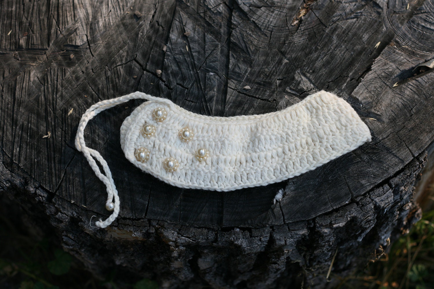 Vintage Crochet Cream Handmade Beaded Collar