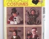McCall's Costumes Pattern 8999 - Toddler Snowman, GingerBread Man, Reindeer, and Santa Costume Pattern - Size 1 UNCUT - Dated 1997