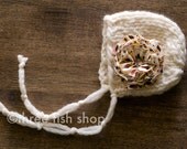 Ella Chunky Knit Bonnet with Frayed Flower Clip - Size 00 - Newborn Photo Prop - Fall Baby Girl Hat - Vintage Inspired - Rustic