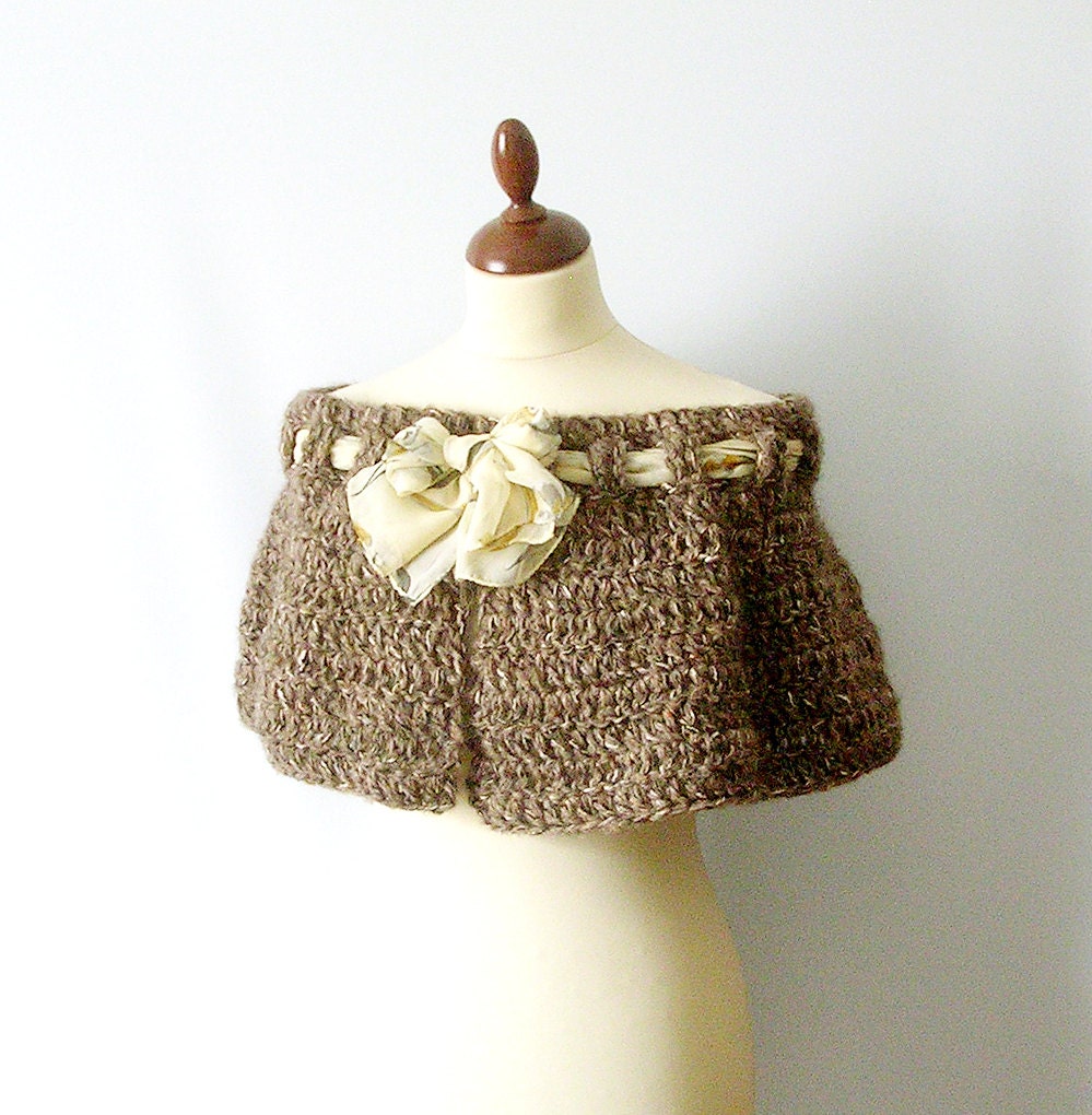 Brown Capelet Blended Brown Cowl