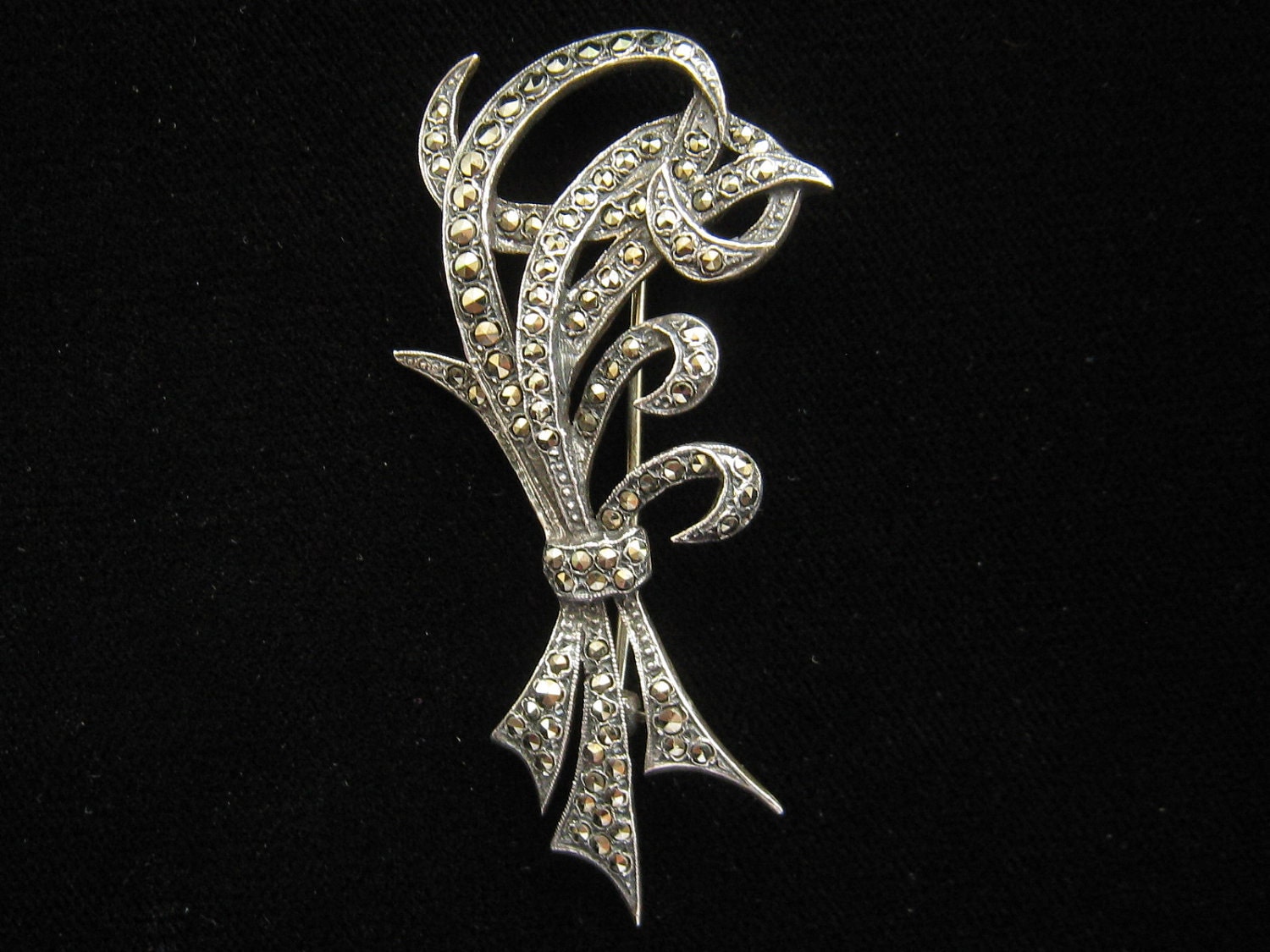 Vintage Sterling Silver Marcasite Foliate PIn Brooch 1940s