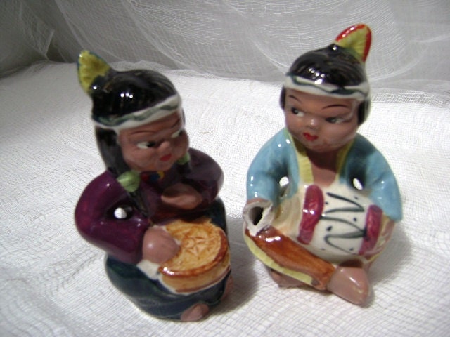 RESERVED For PAULY Vintage Salt and Pepper Shakers, Native American Indian, Boy and Girl Drummers, Japan, 50s, 60s, Kitschy Souvenir
