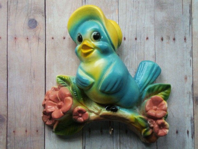 Tweet Tweet - Adorable Chalk Ware Birdie with Hook for Pot Holder or Apron - LittleCabinVintage