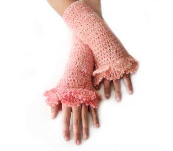 Crochet Fingerless Gloves , Peach, Salmon, Bridal, Bride, Elegant, Shabby, Chic, Lace gloves, Winter, christmas gift, - Iovelycrochet
