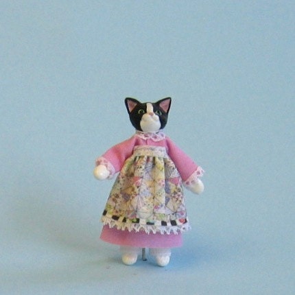 Miniature tuxedo dressed cat lady 1/4" and 1" scales doll plus free dolhouse kit