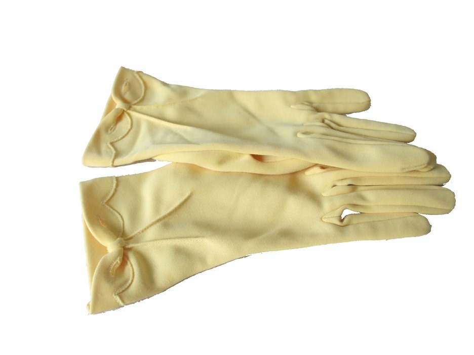 Vintage Yellow Dress 'Paris" Gloves - Mid-Century Bow Detail 6.5