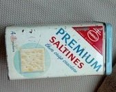 Vintage Nabiaco Premium Saltines Cracker Tin 1960s