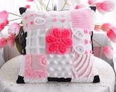 ADORABLE VINTAGE CHENILLE Checker Board Border Patchwork Pillow