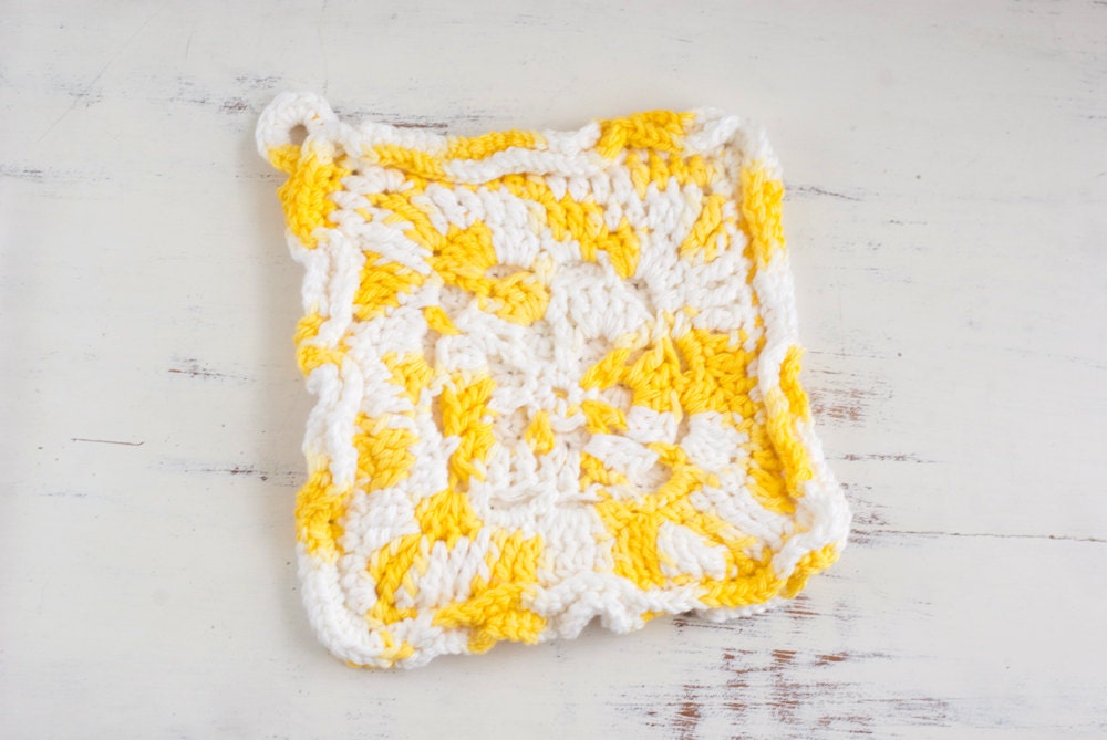 Pot holder, crochet hot pad,  yellow and white