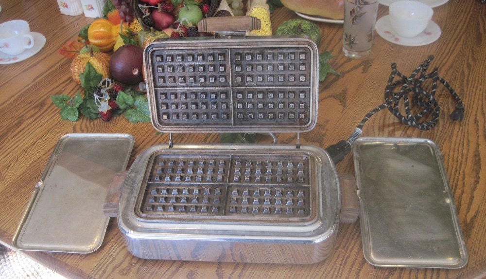 Vintage Waffle iron, sandwich grill, 1940 50's Sears