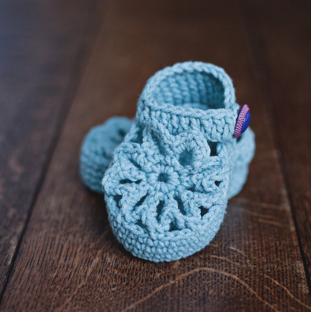 Crochet Baby Booties - Mint Mary Janes ready to wear (0-6 months)