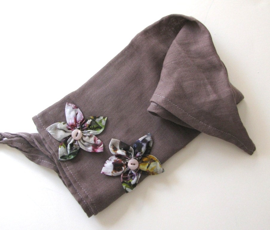 Bandana Cotton Head Scarf with Flowers in Taupe