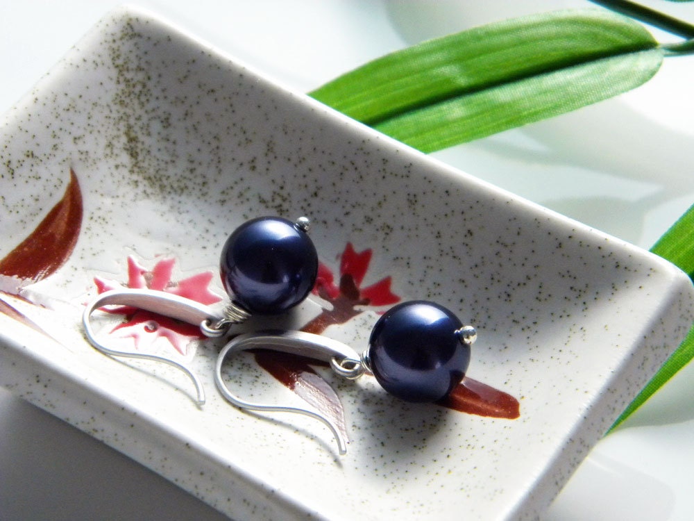Silky purple pearl crystal earrings - silver