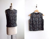 SALE / Vintage 1960s sparkly and paisley shell top