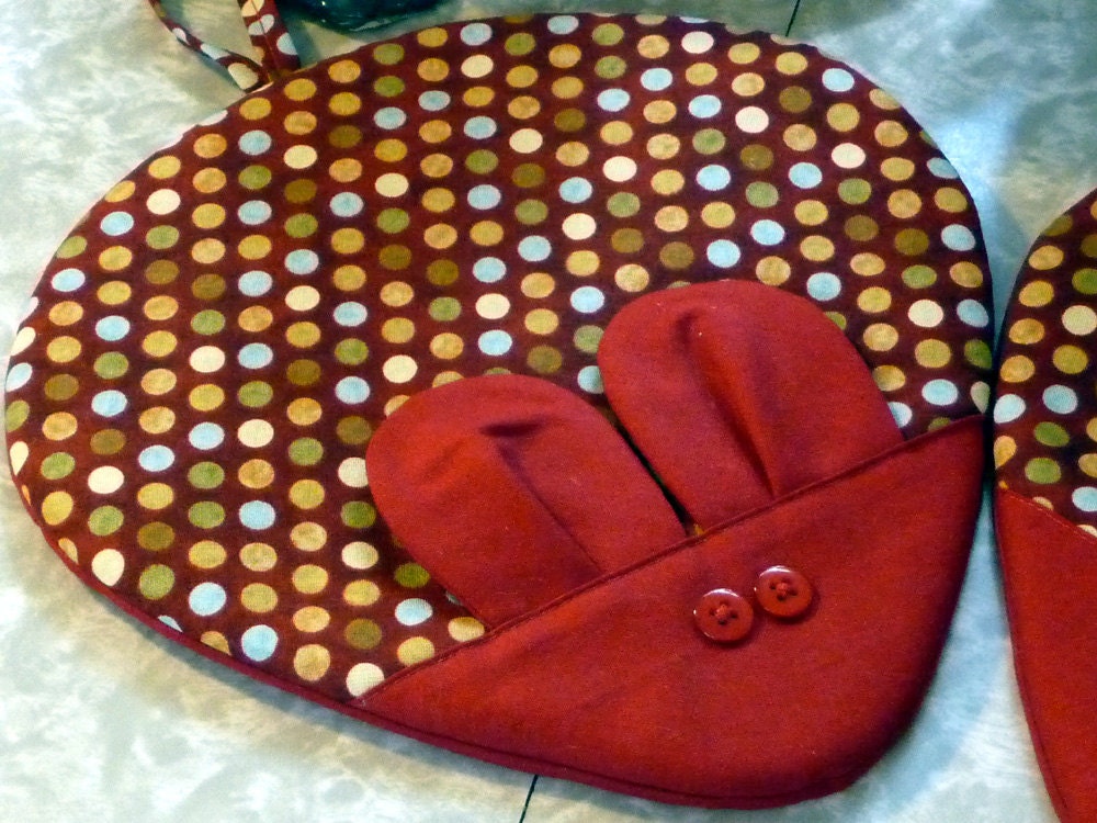Mouse hot pad, pot holder - green, yellow, blue circles