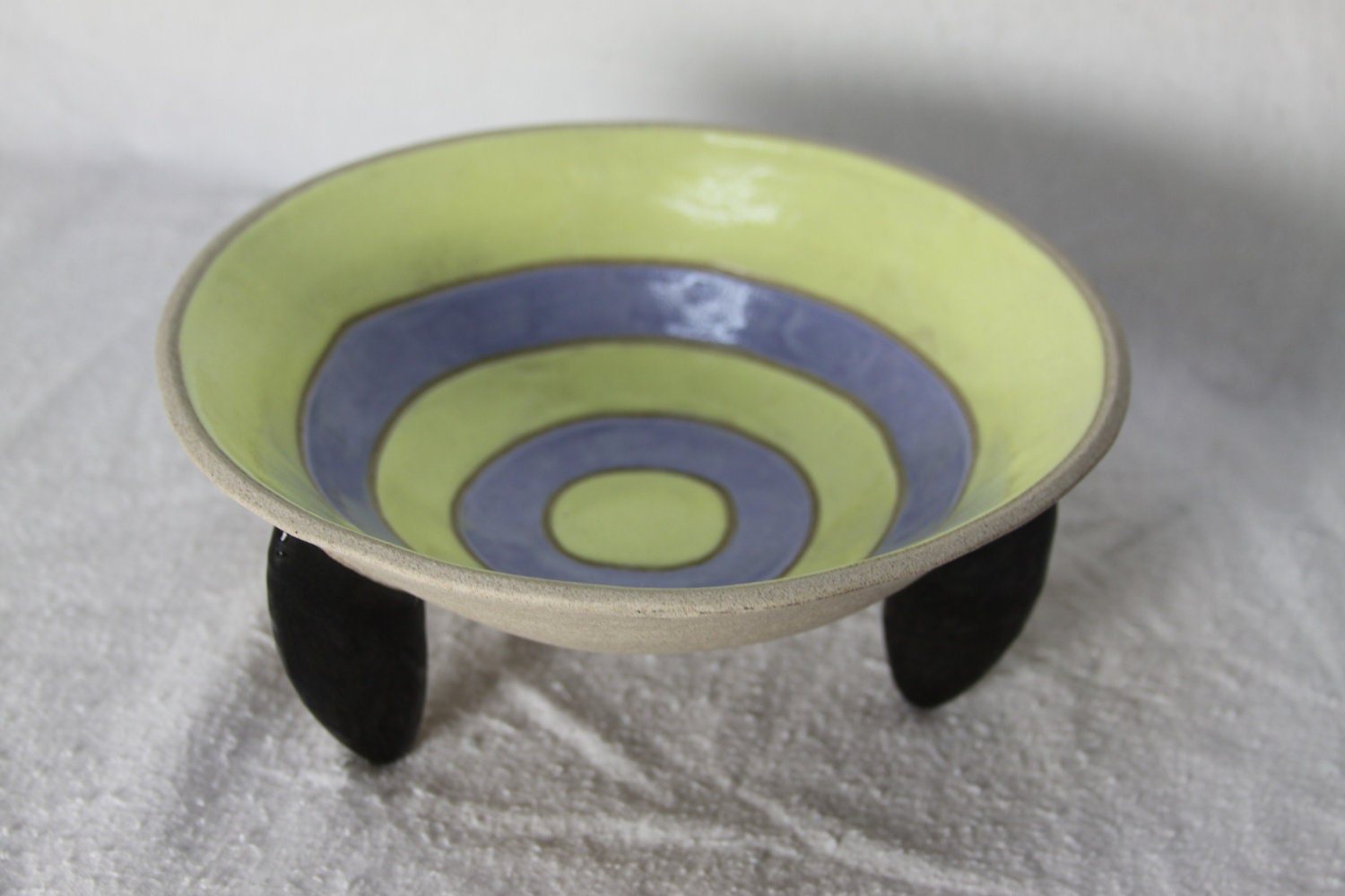 Retro Tripod Whimsical Serving Bowl Periwinkle and Chartreuse Bullseye design