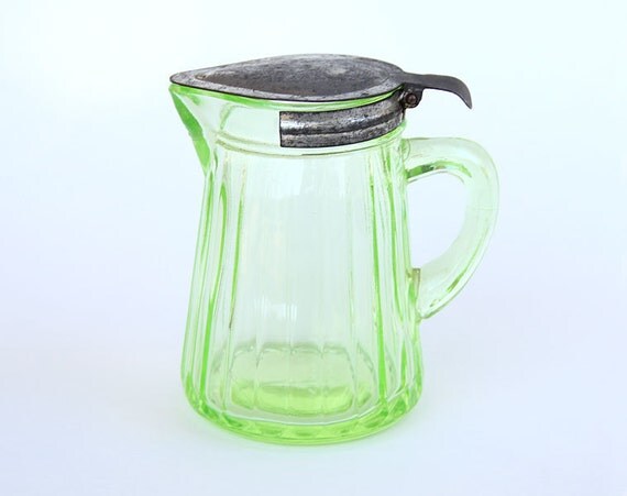 Depression Glass Green Vaseline Syrup Pitcher by albrechtsantiques