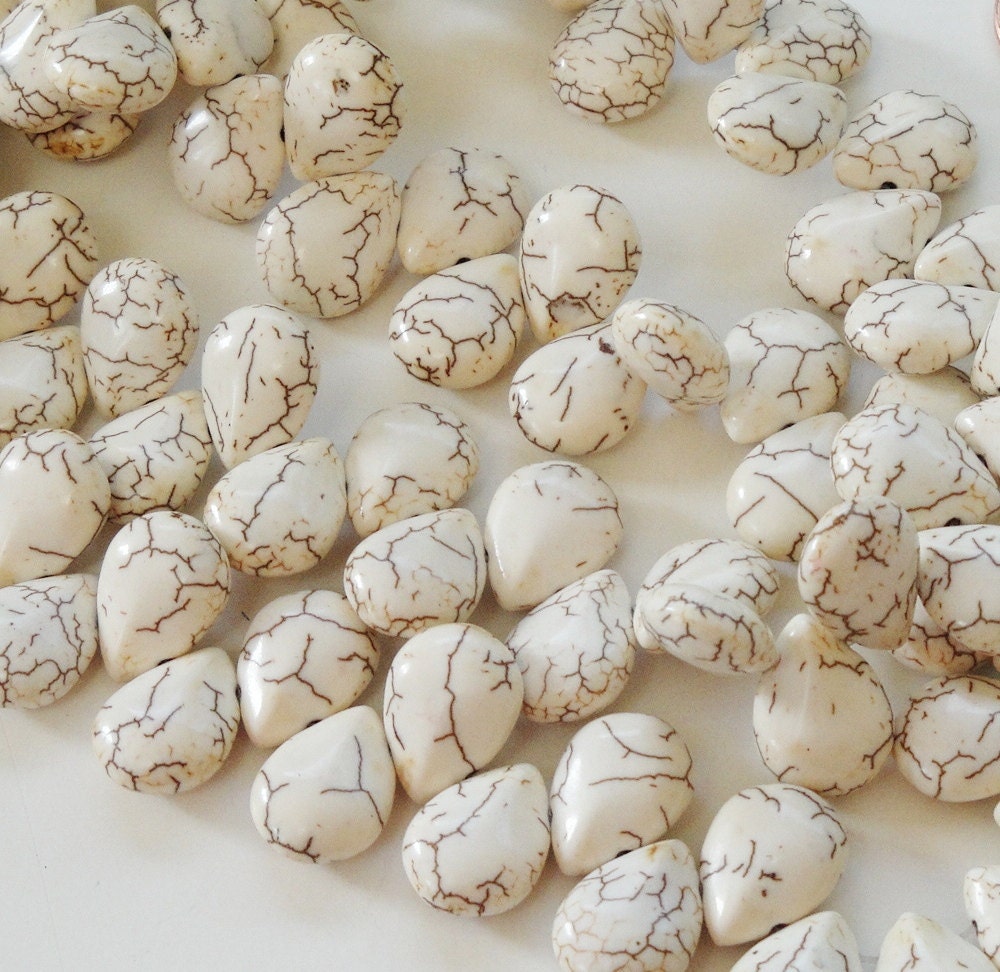 White Cream Howlite Turquoise Brown Marbeling Drop Beads 8 Inch Strand  /Only Beads Not Finished jewelry