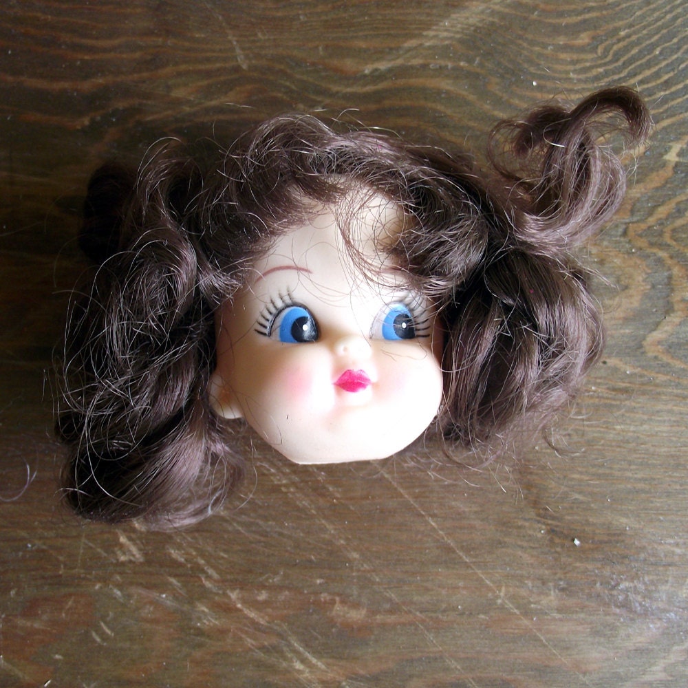 Vintage Doll Head Brunette (02)