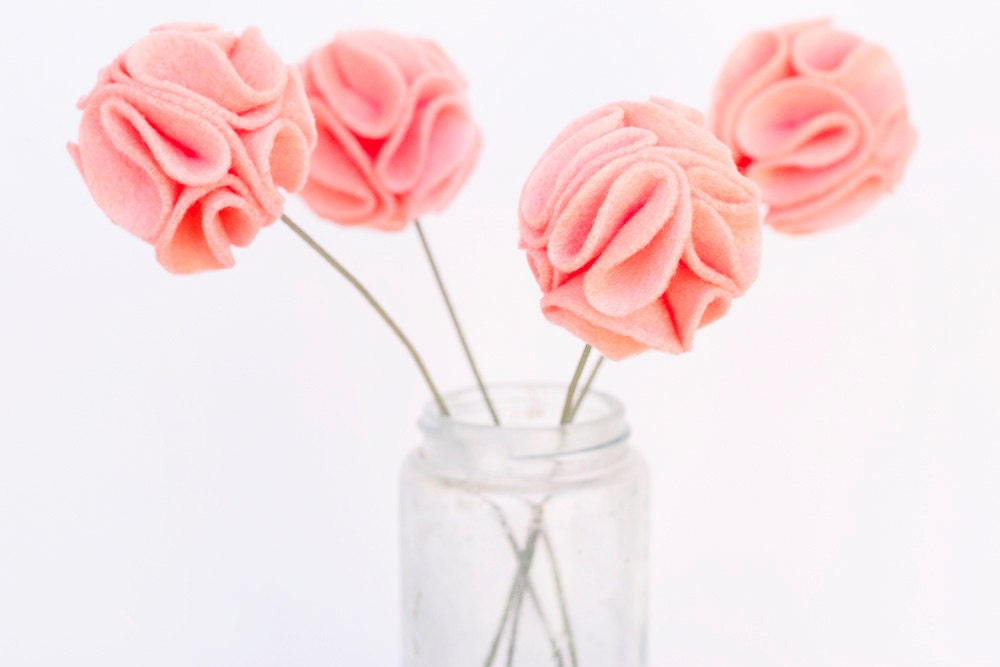 Felt Pom Pom Flowers (Peach-set of 4)