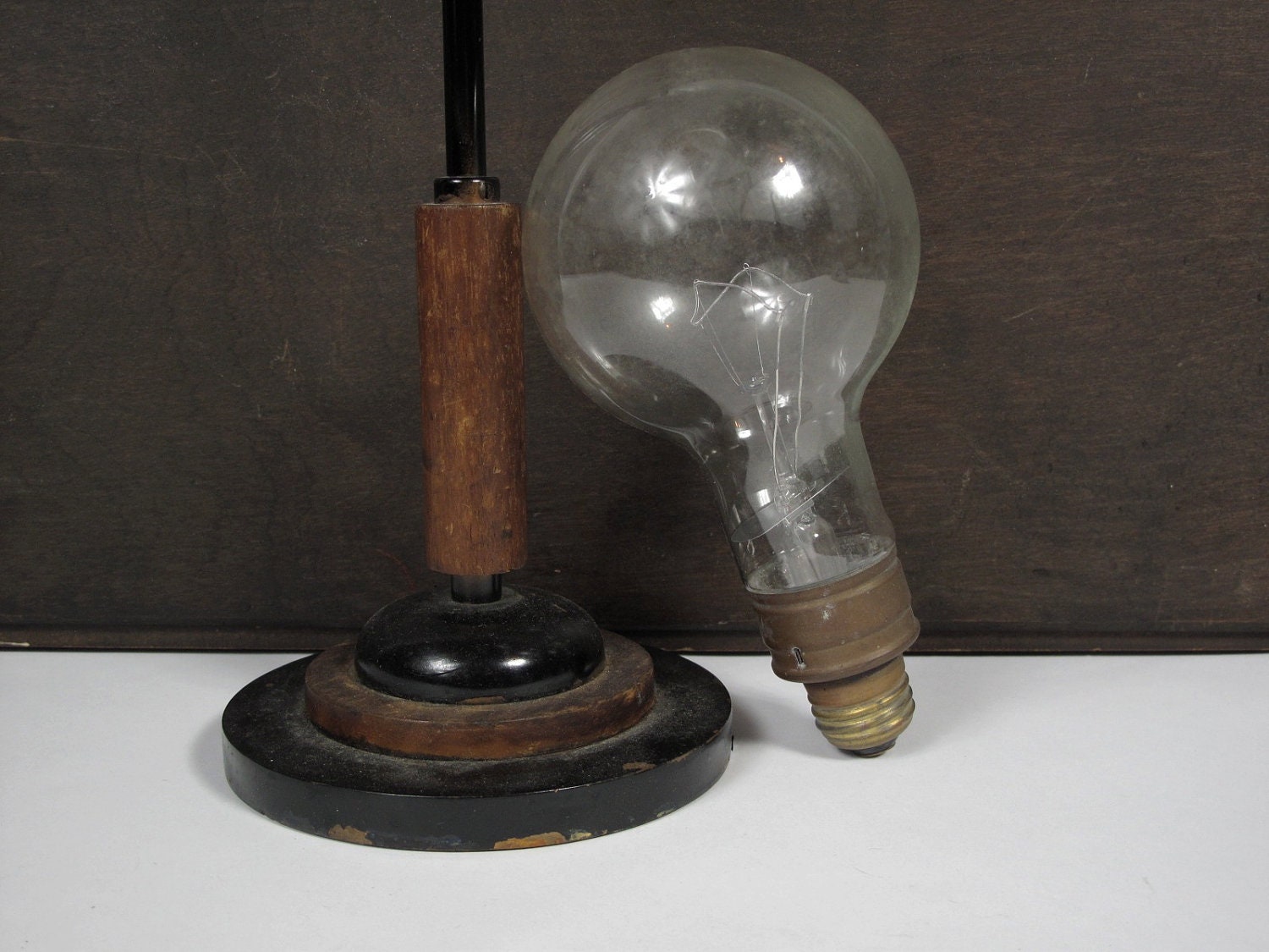 Large Vintage Industrial Light Bulb, GE 250W infra Red industrial Bulb, Cool Display Piece