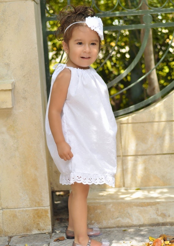 White Dress..Pillowcase Dress..Toddler Dress..Beach Dress..Girl Dress