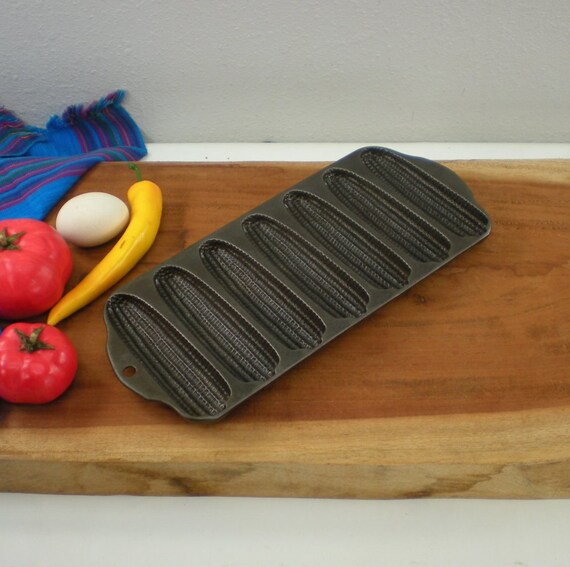 Griswold Cast Iron Crispy Corn Bread Stick Pan by oldetymestore