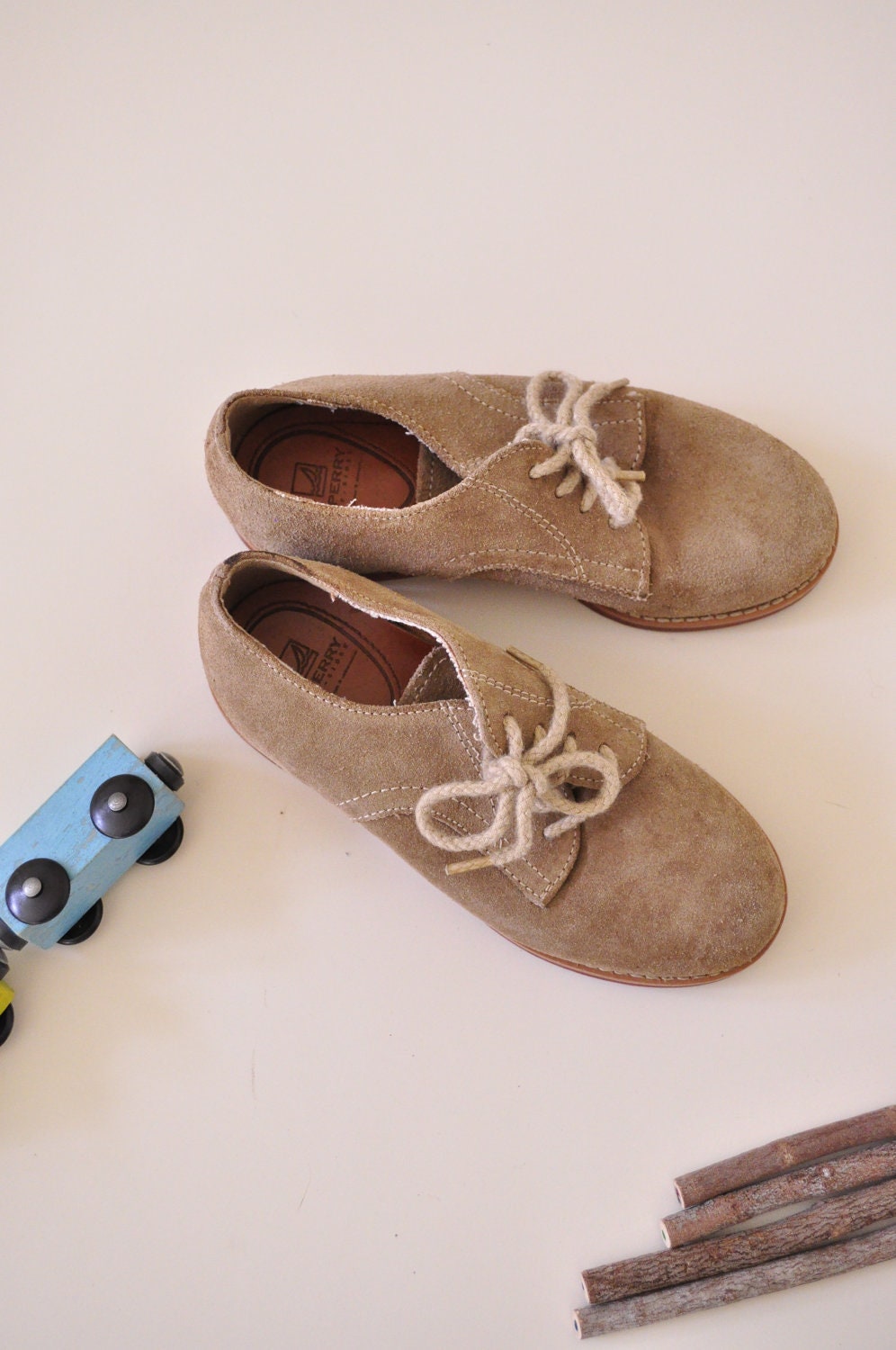 Kid's Vintage Suede Oxfords