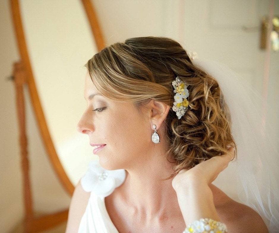 Wedding haircomb -Vintage rhinestones and flowers - shabby chic - bride bridesmaids - MADE TO ORDER