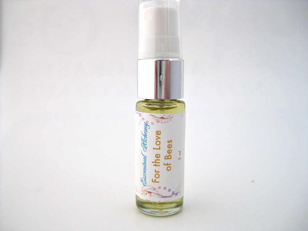 For the Love of Bees Natural Perfume Spray Honey Vanilla Fruit Green Floral Pure Botanical Fragrance