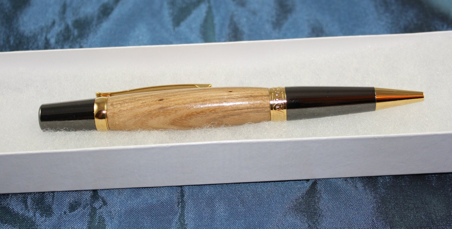 Handmade Pen Hand Turned Honey Locust Wood  Twist  Style   Free Shipping