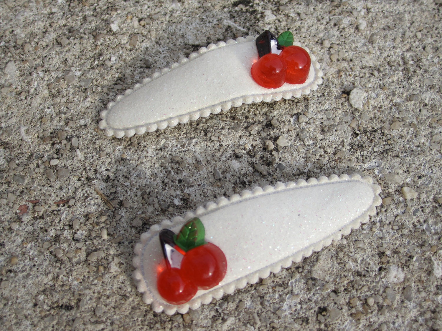 Hair Snap Clips: White Glitter Cherries