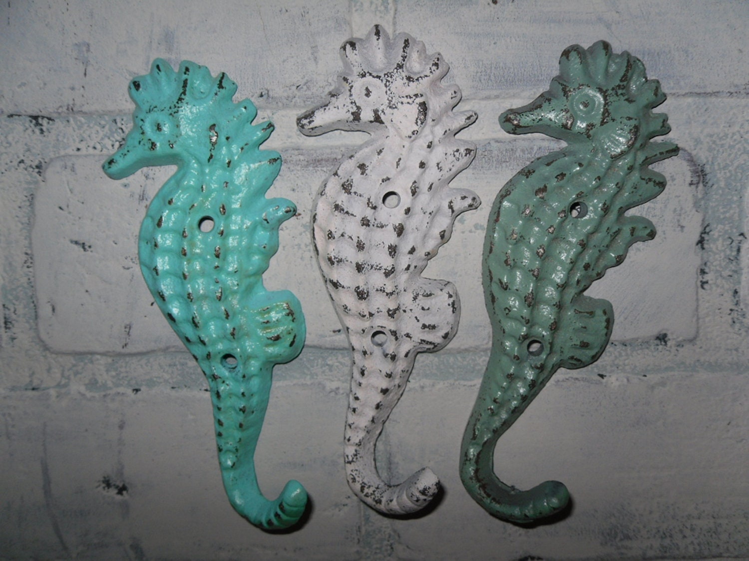 Seahorse Hook Trio / Metal wall Hook/ Cast Iron / Nautical Decor / Beach Decor / Bathroom Hook / Shabby Chic Decor