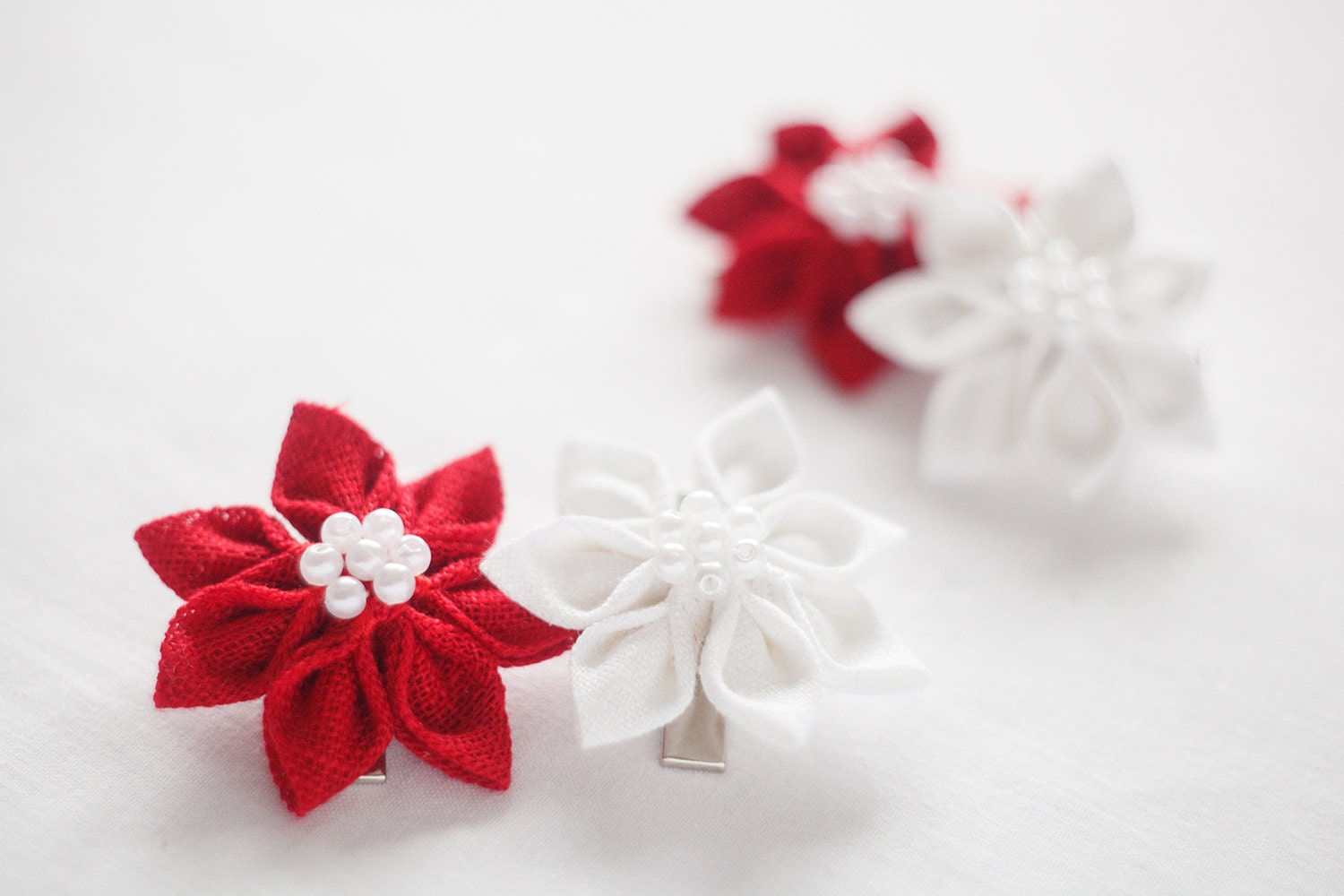 Girl hair clips - set of 4 linen  hair clips in white and red  - Children spring  hair accessories