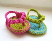 Crochet Booties Pattern , Flip Flops  for Girls, pattern in 4 sizes( pdf pattern for sale)