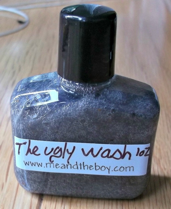 ThE UgLy WaSh sample 100% Gluten and SLS Free Exfoliating body wash. 1oz