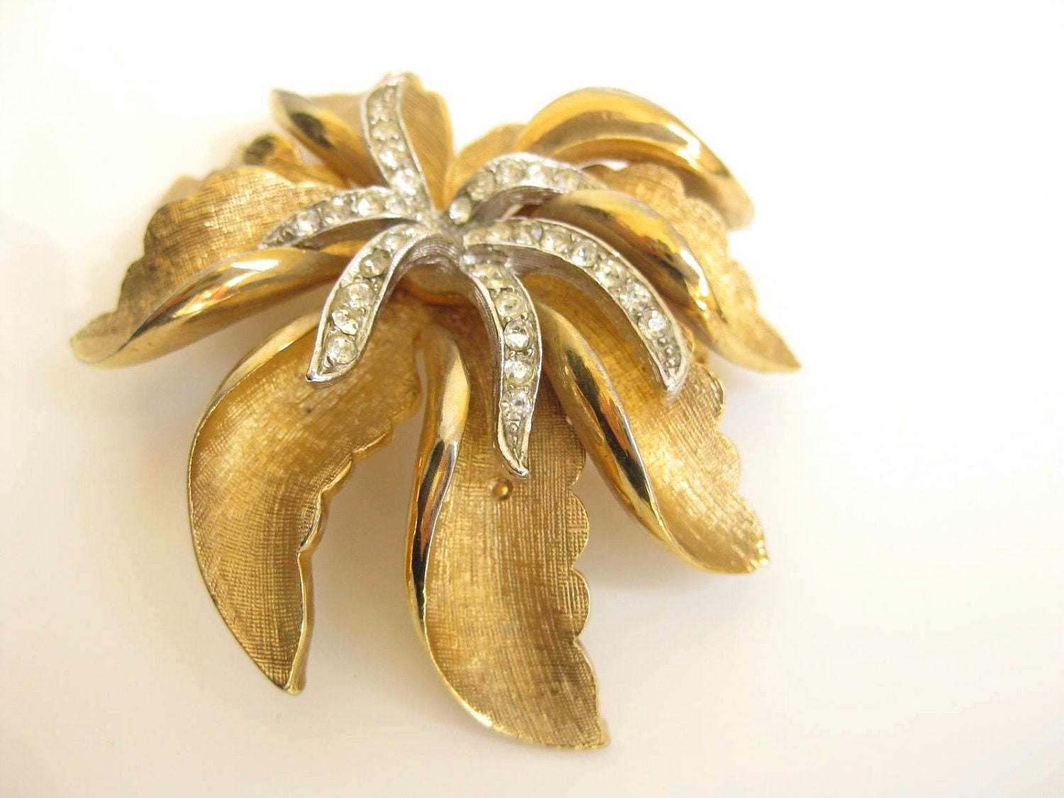 1950s Vintage Corocraft Floral and Rhinestone Estate Brooch