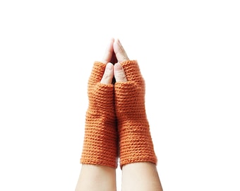Fingerless Mitten in pumpkin orange - Hand crocheted gloves