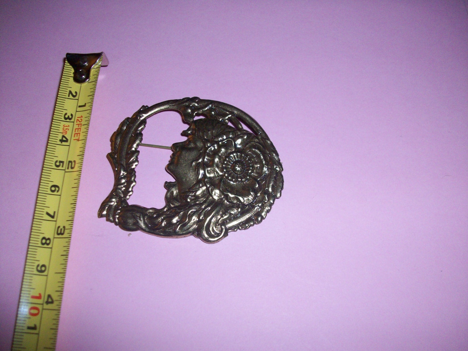 Victorian Lady Brooch (MM345)