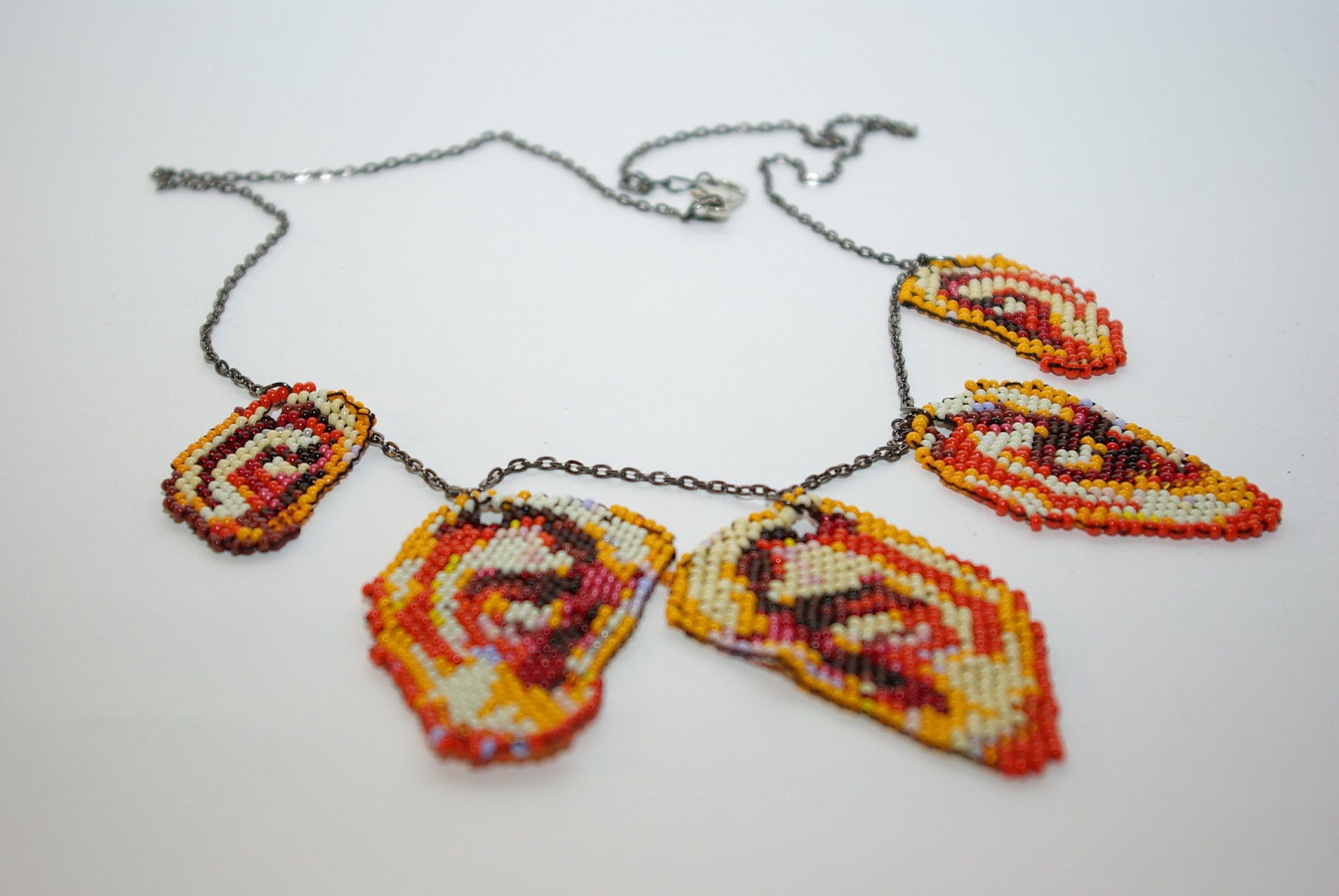 Ears necklace