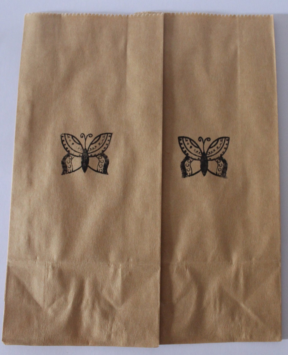 50 Hand Stamped Kraft / Brown Paper Butterfly Favour Bag - Perfect for Bridal Shower / Wedding / Birthday Party / Bomboniere / Bonbonniere