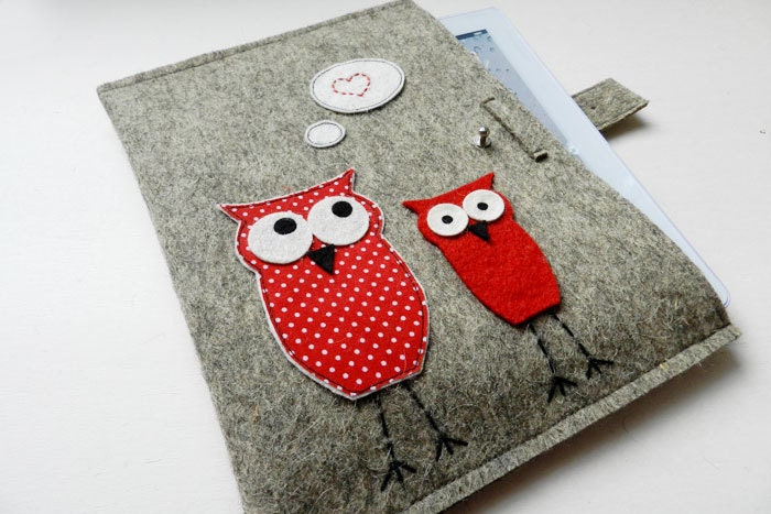 iPad Case-Kindle Cover-Handmade iPad Felt Cover- Custom Size with with happy love owl