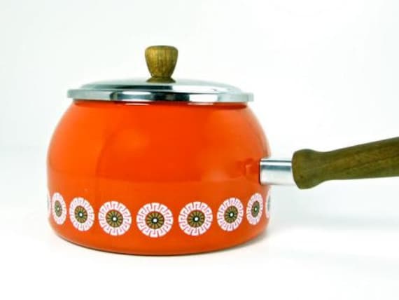 Red Scandinavian Style Enamelware Pot with Wooden Handle