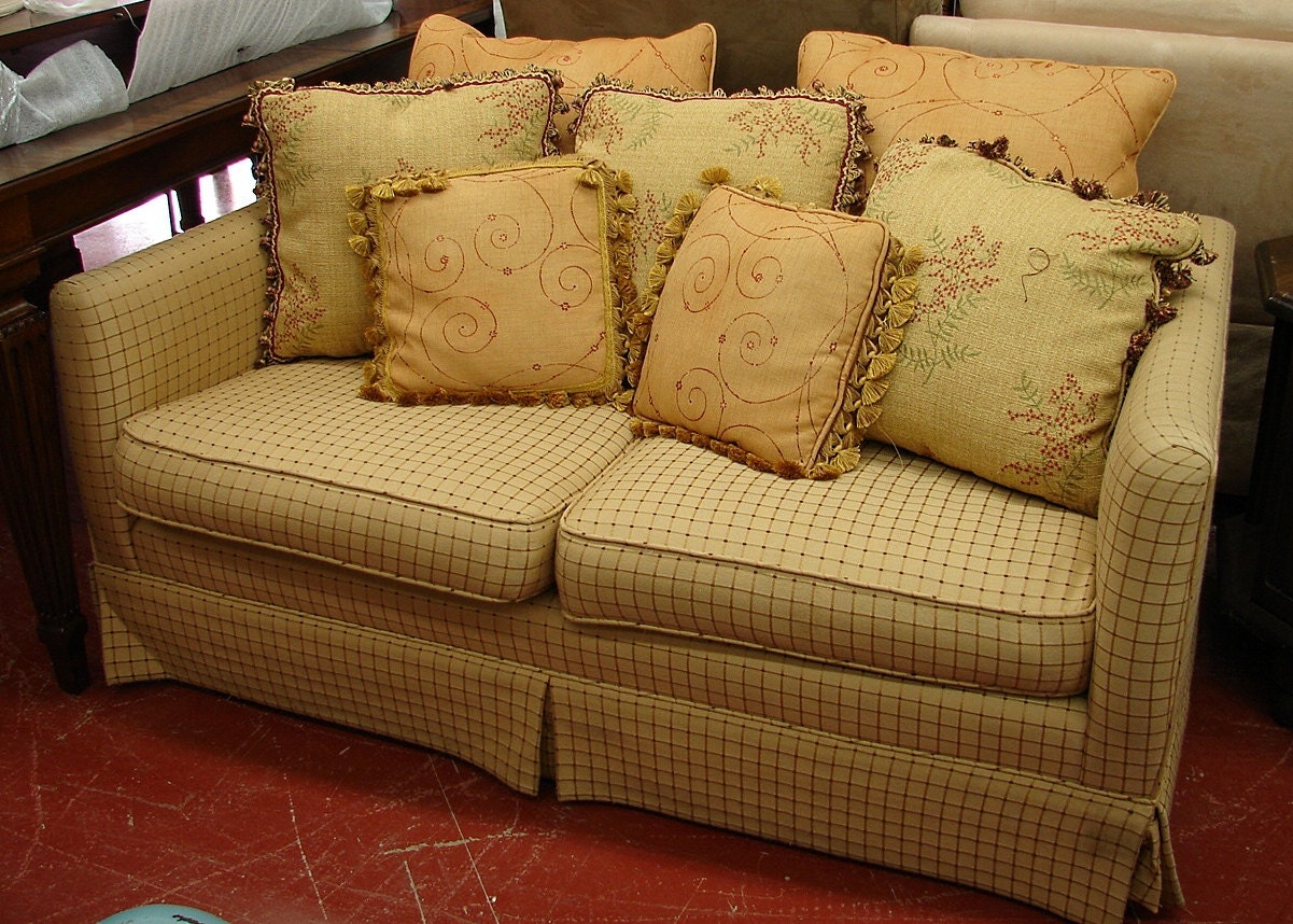 floral settee