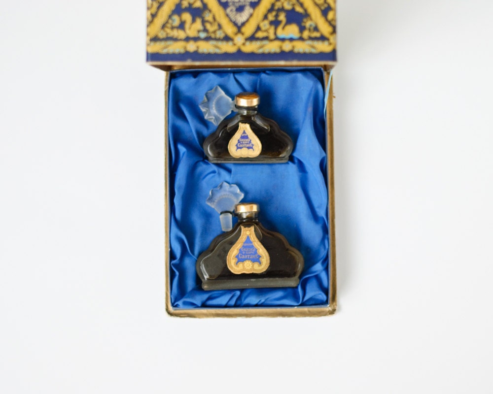 RARE Vintage Russian Gift Set - Perfume and Cologne Set  Tale of Tsar Saltan - Collectible - NEVER USED