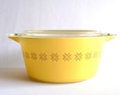 Vintage YELLOW PYREX CASSEROLE/ Snowflake pattern