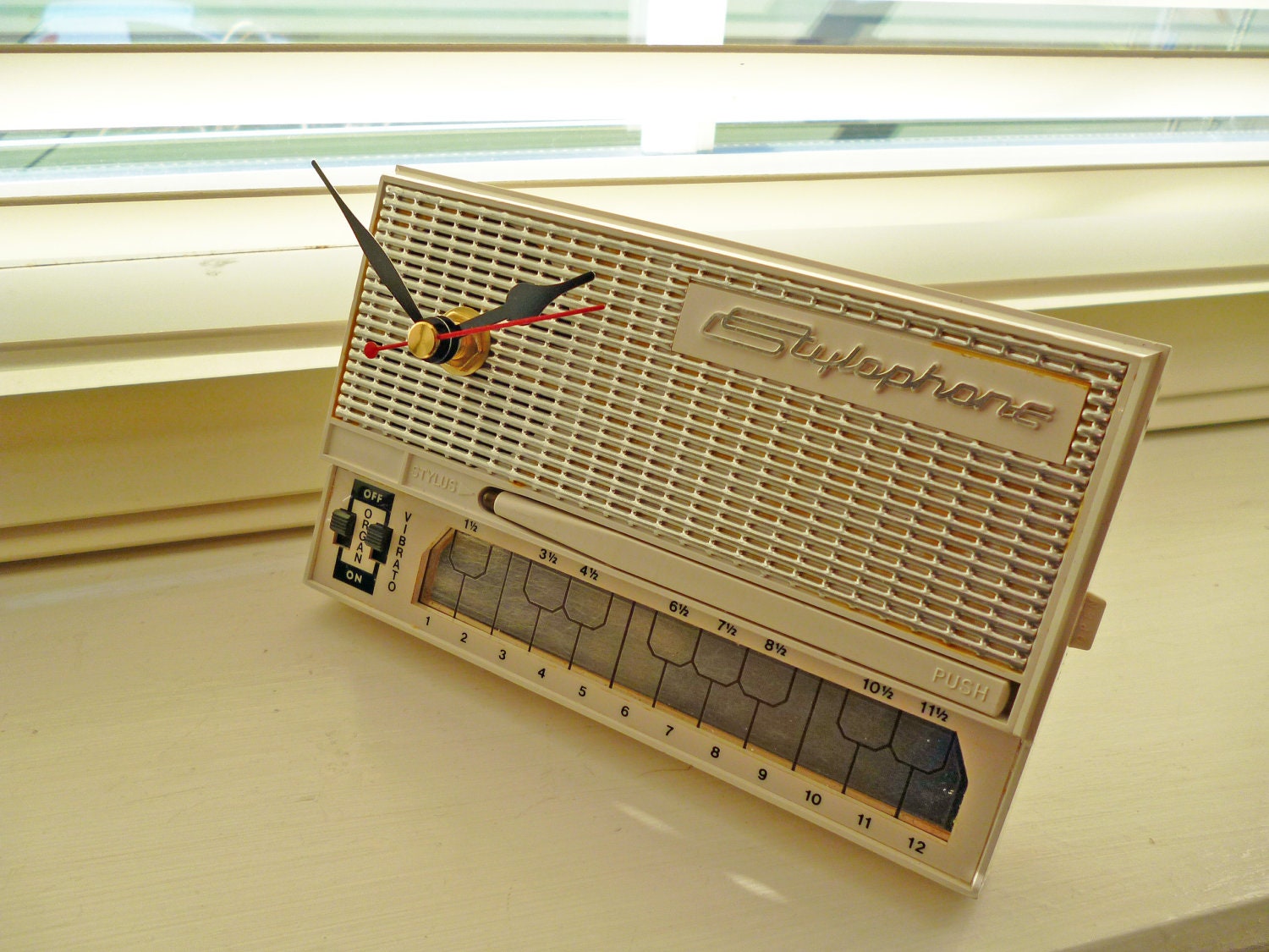 Clock Retro Stylophone Classic Geek Chic Recycled 1970s Upcycled Desk Clock