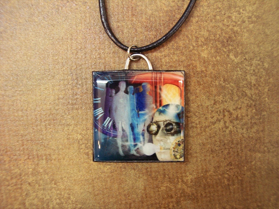 Resin Coated Pendant Necklace