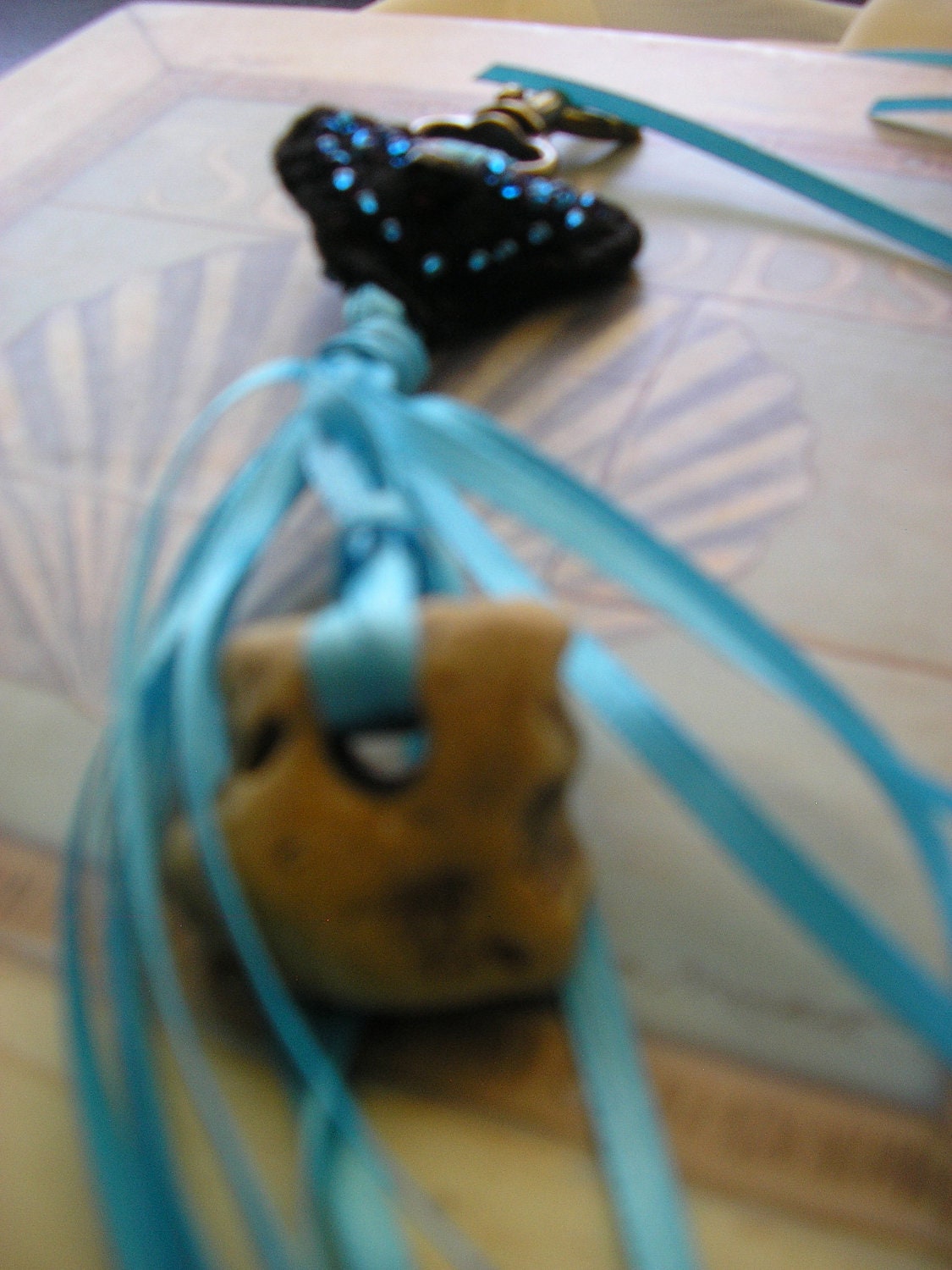 Hag stone clip charm