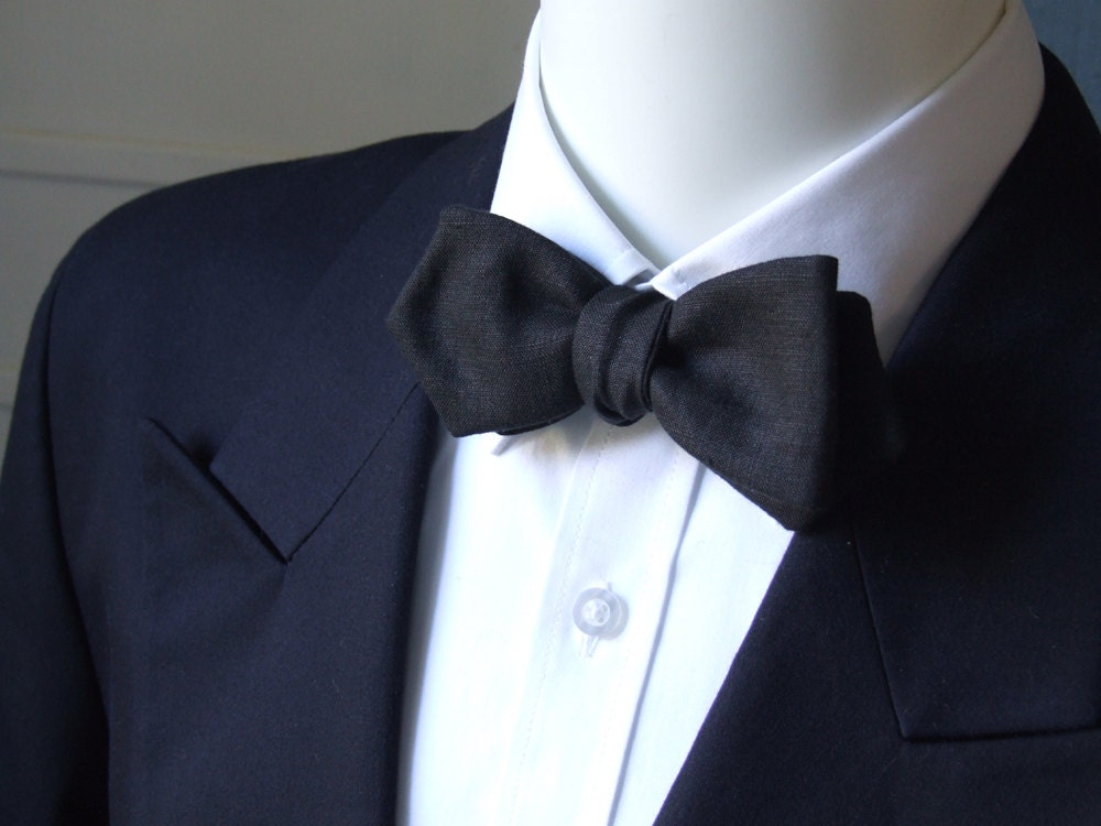 Men's Bow Tie, black linen, freestyle, diamond point bowtie, for him